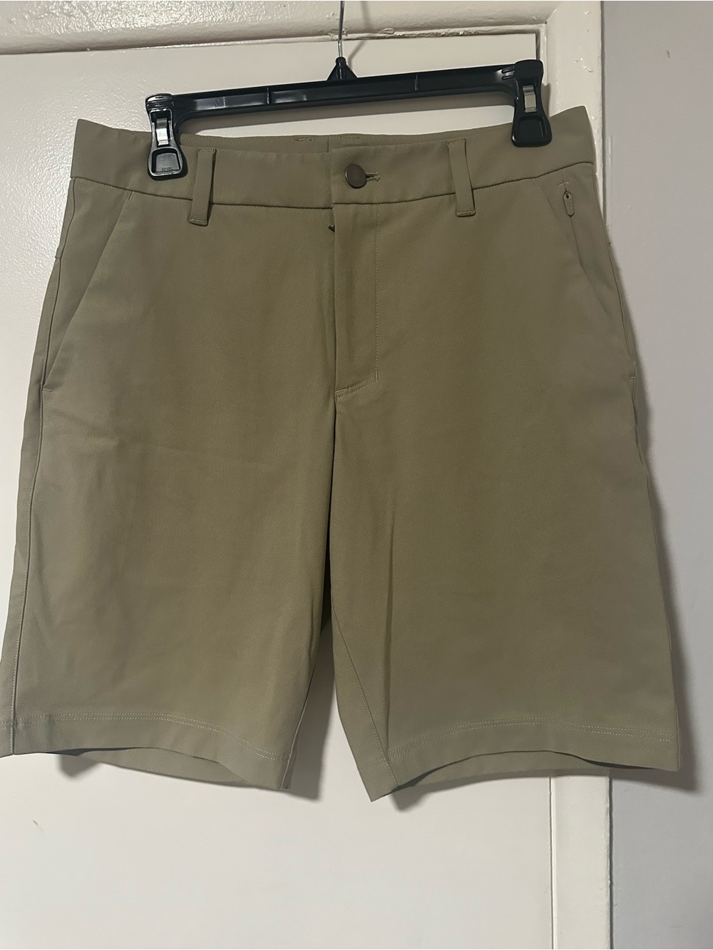 Lululemon Men's Khaki Flat Front Shorts Sz. 28W